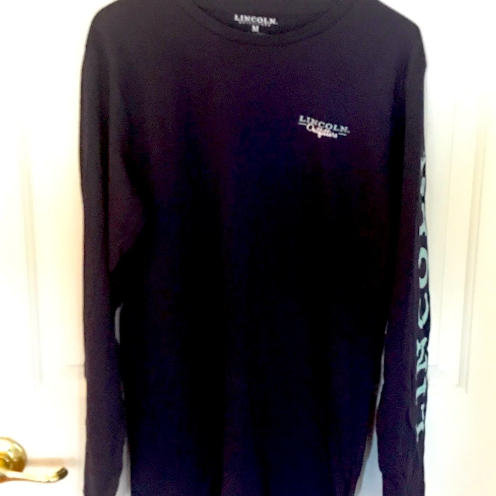Lincoln Outfitters ladies Med long sleeve shirt
